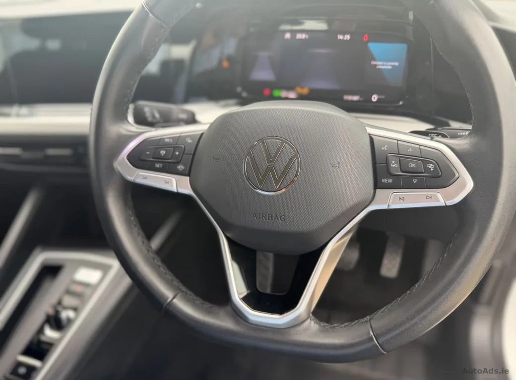 2023 Volkswagen Golf – photo 7