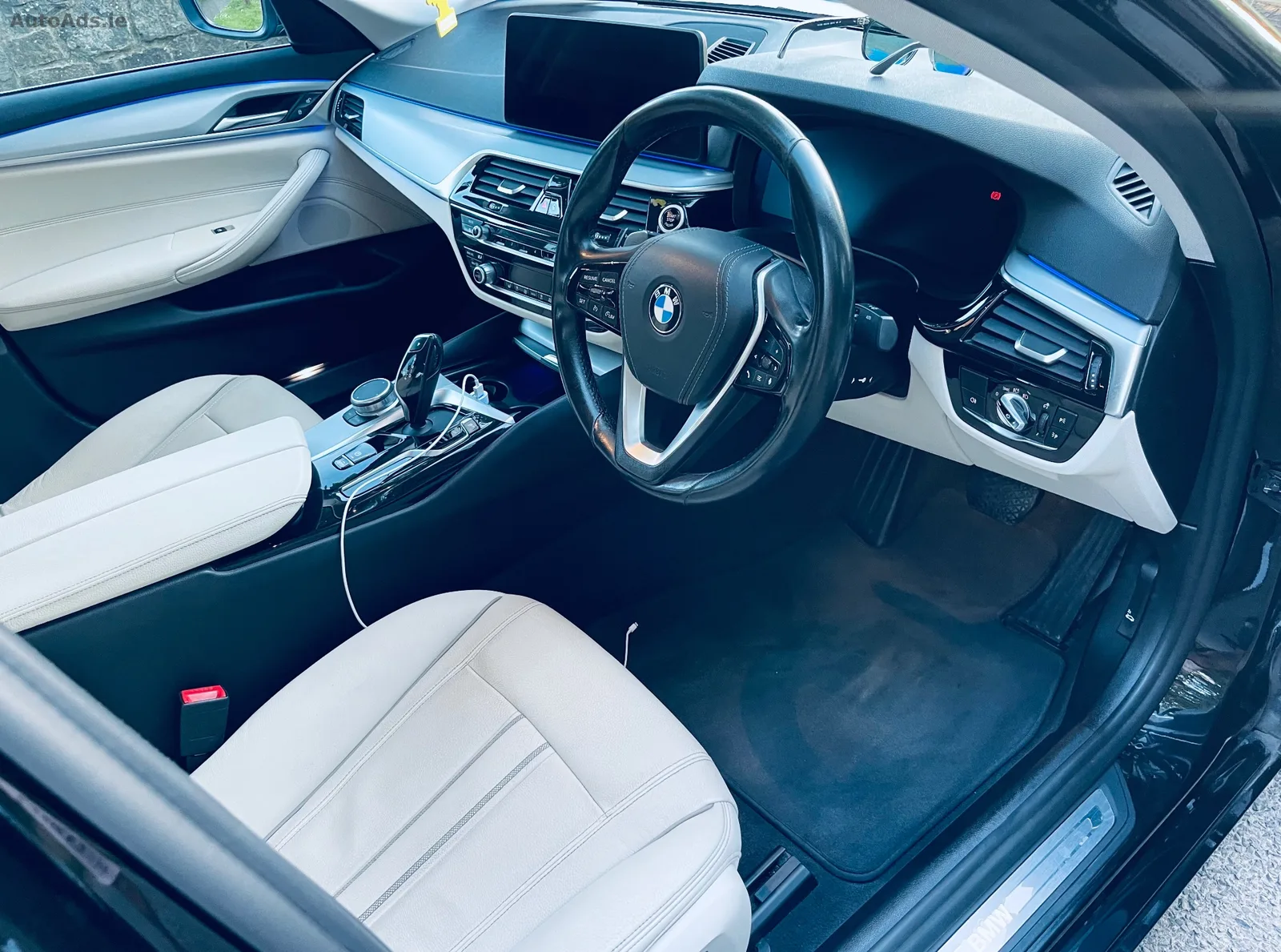 2021 BMW 5 Series – photo 8