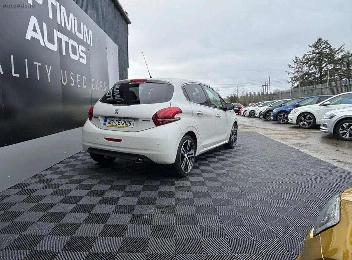 2016 Peugeot 208 – photo 2