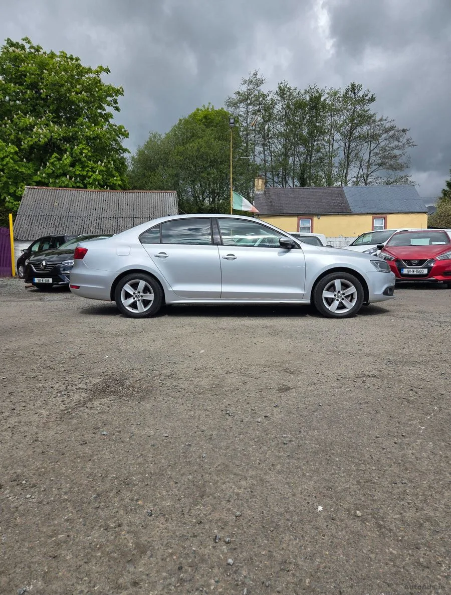 2014 Volkswagen Jetta – photo 2