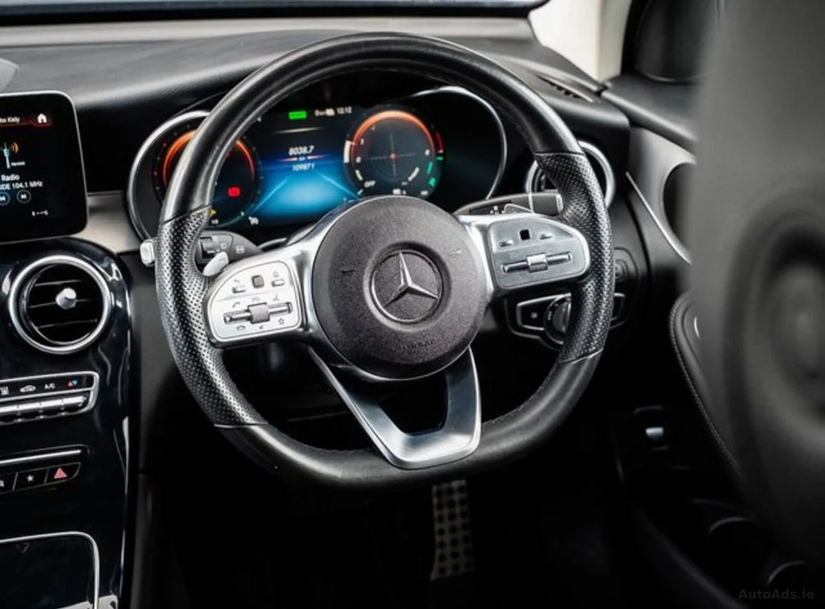 2022 Mercedes-Benz GLC – photo 12