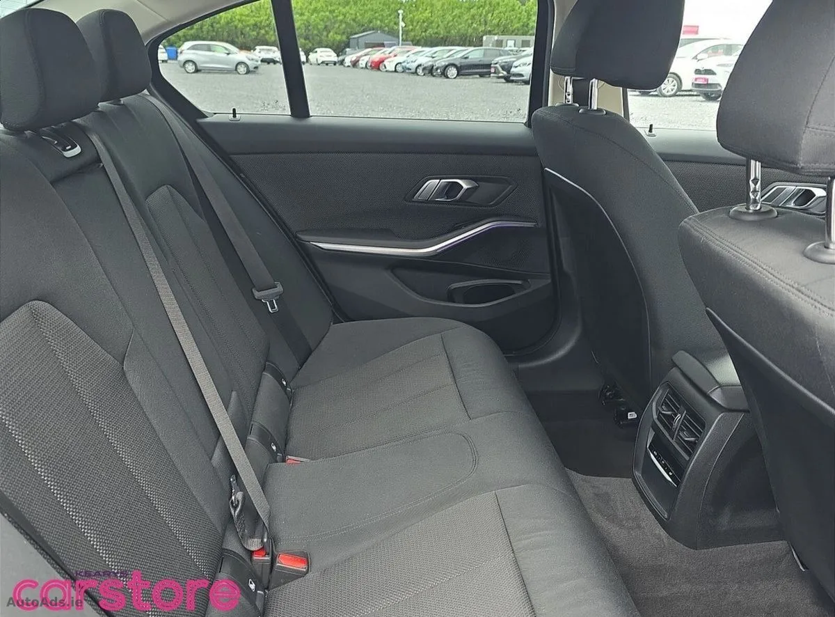 2021 BMW 3-Series – photo 13