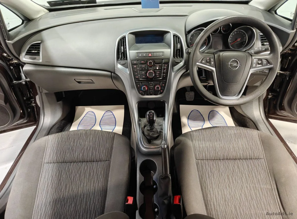 2014 Opel Astra – photo 11
