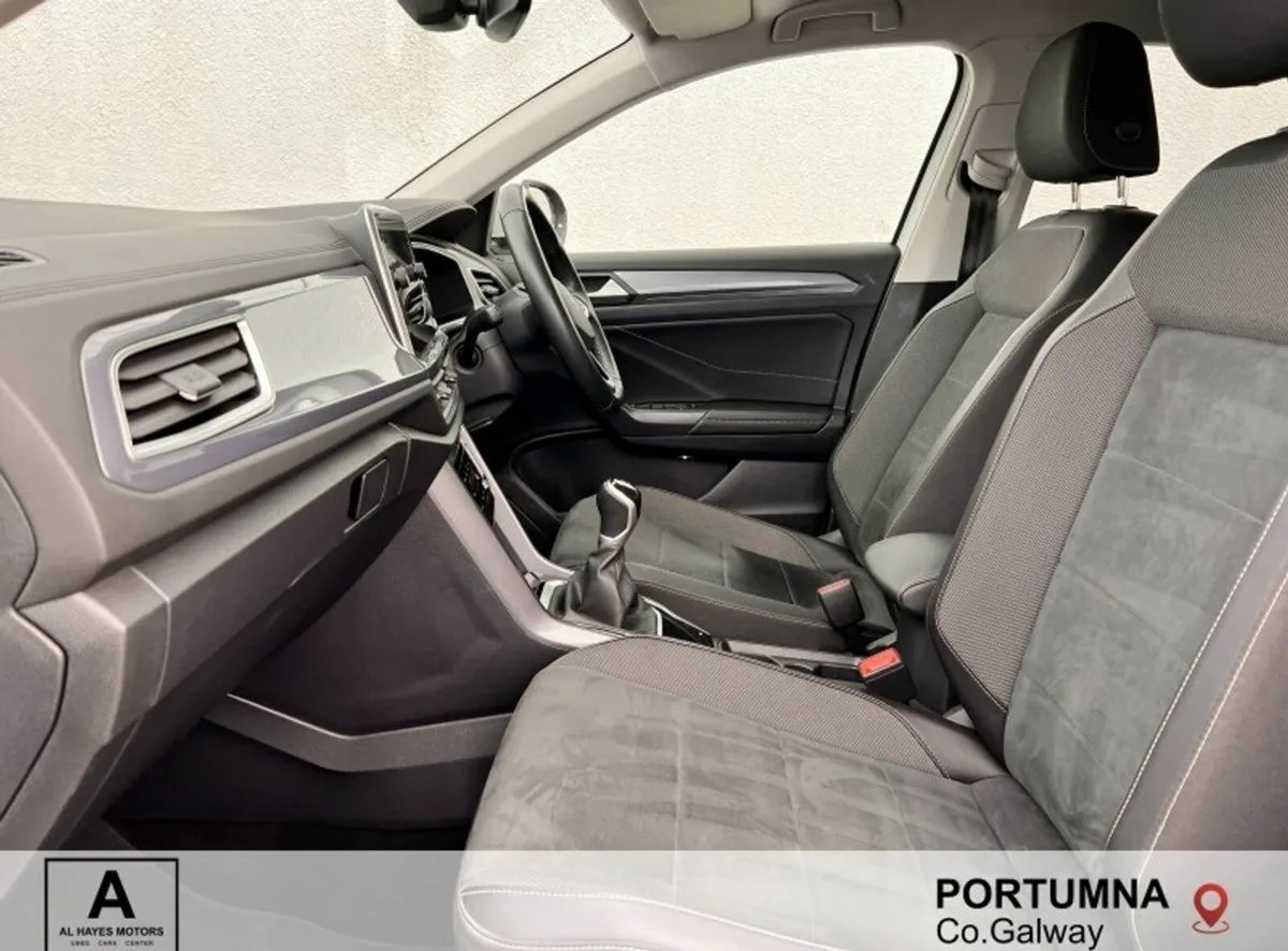 2023 Volkswagen T-Roc – photo 4