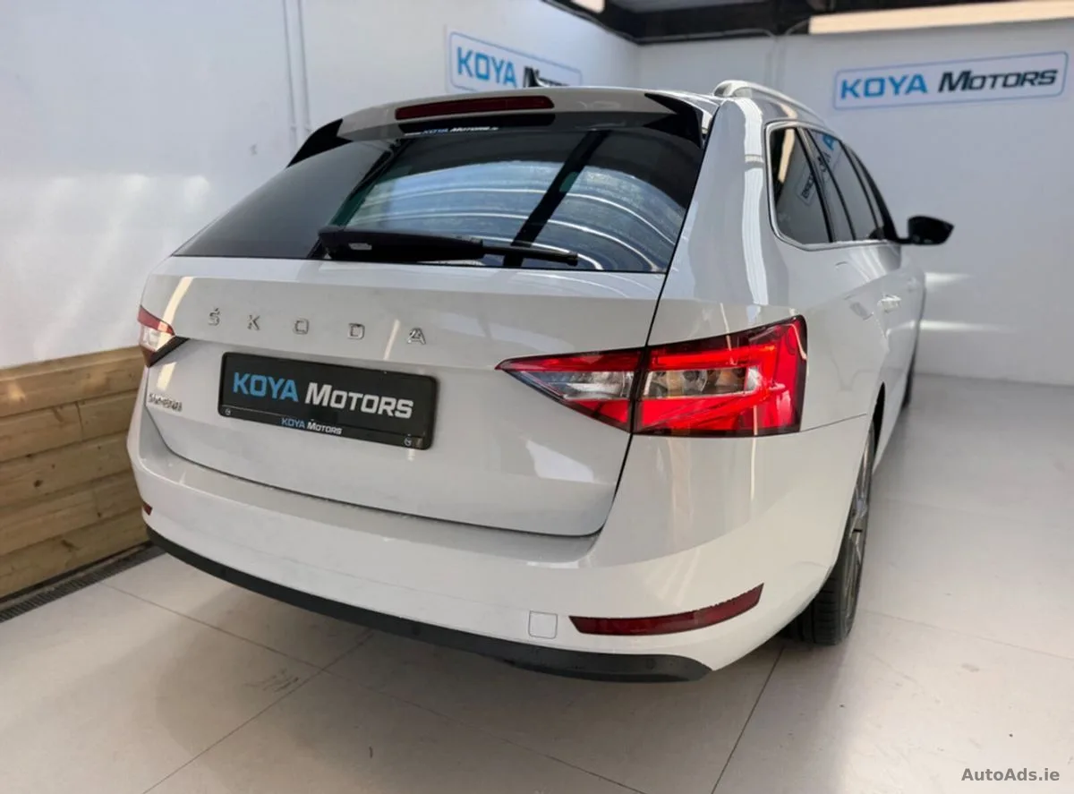 2022 Skoda Superb – photo 13