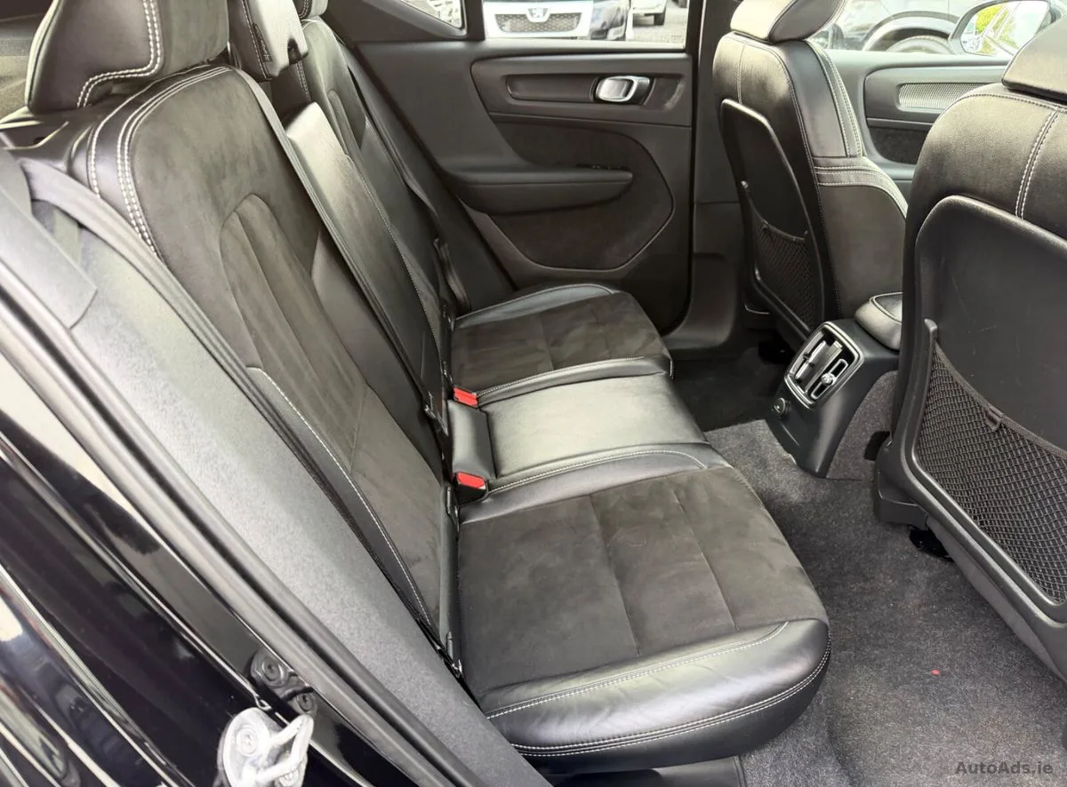 2022 Volvo XC40 – photo 5