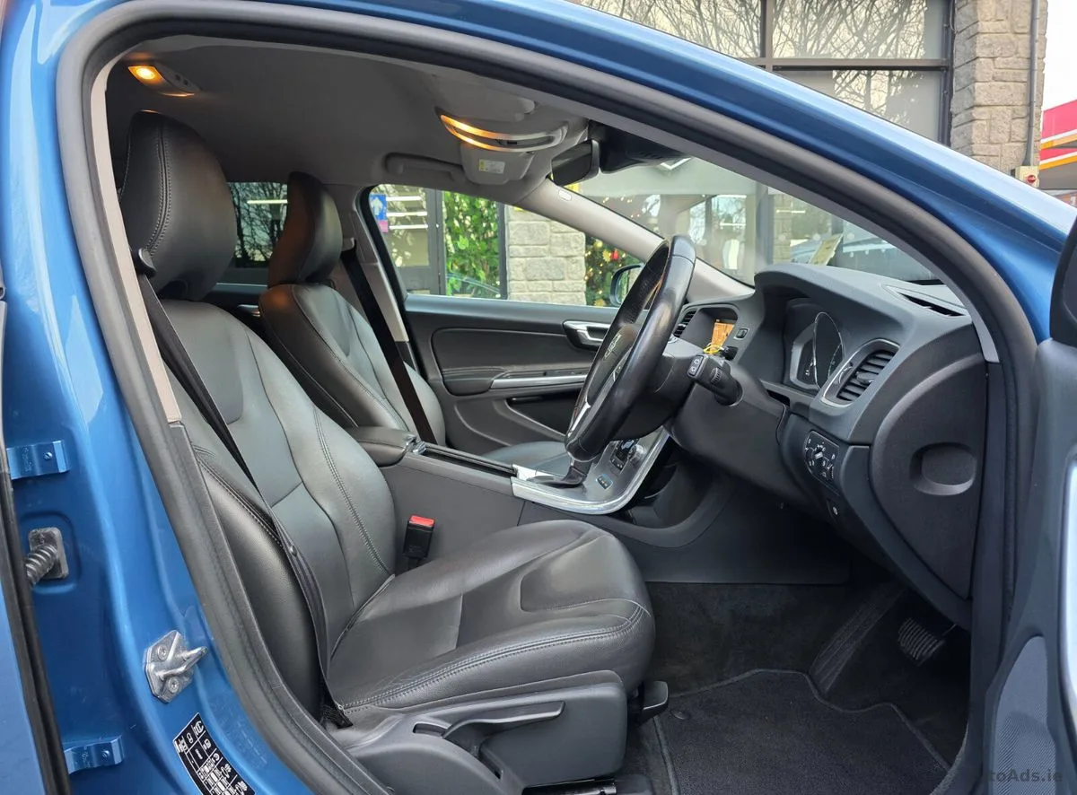 2017 Volvo V60 – photo 16