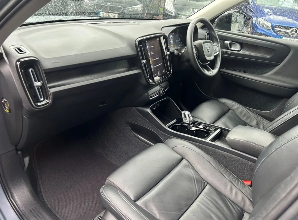 2023 Volvo XC40 – photo 10