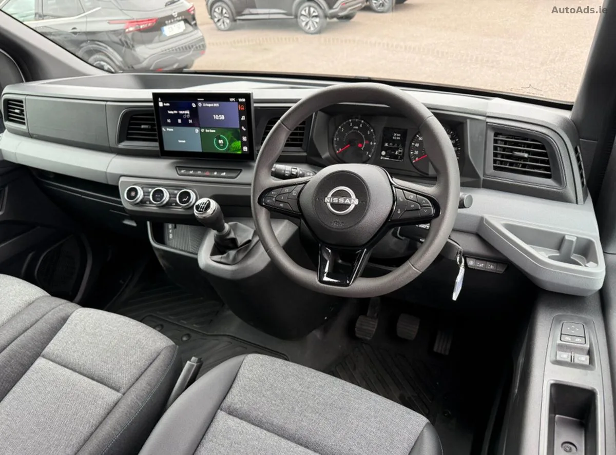 2026 Nissan Interstar – photo 18