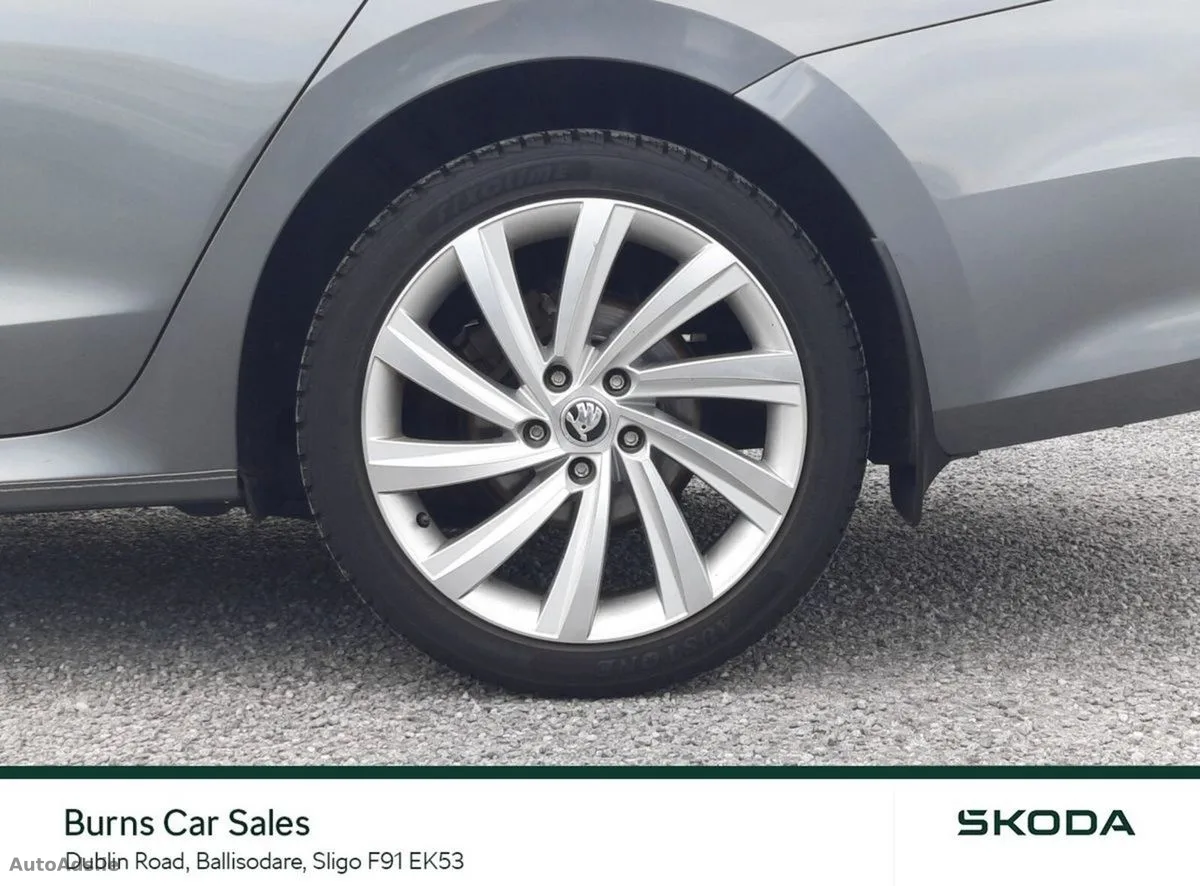 2023 Skoda Octavia – photo 9