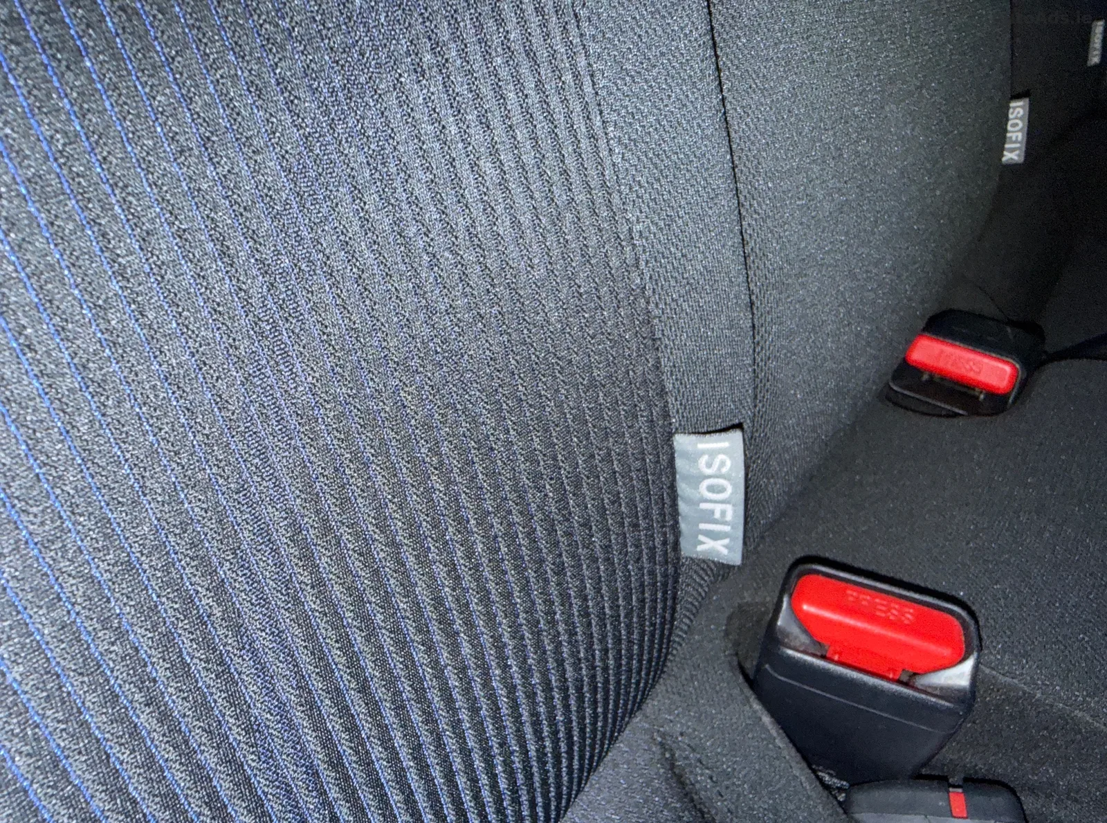 2015 Toyota Aqua – photo 10