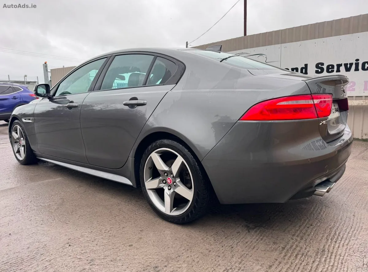 2017 Jaguar XE – photo 8