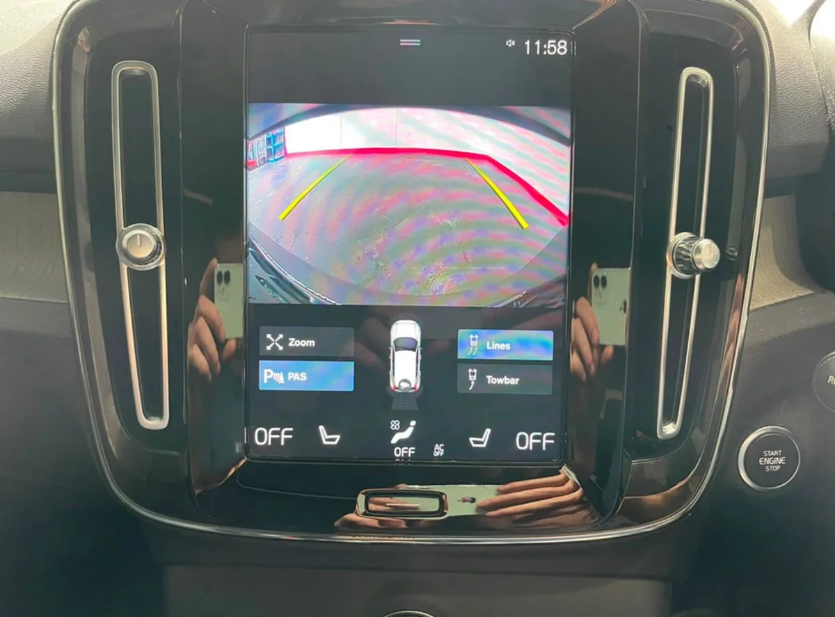2022 Volvo XC40 – photo 16