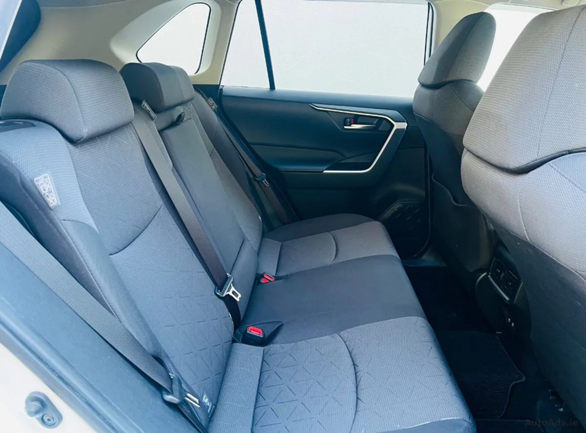 2022 Toyota RAV4 – photo 14