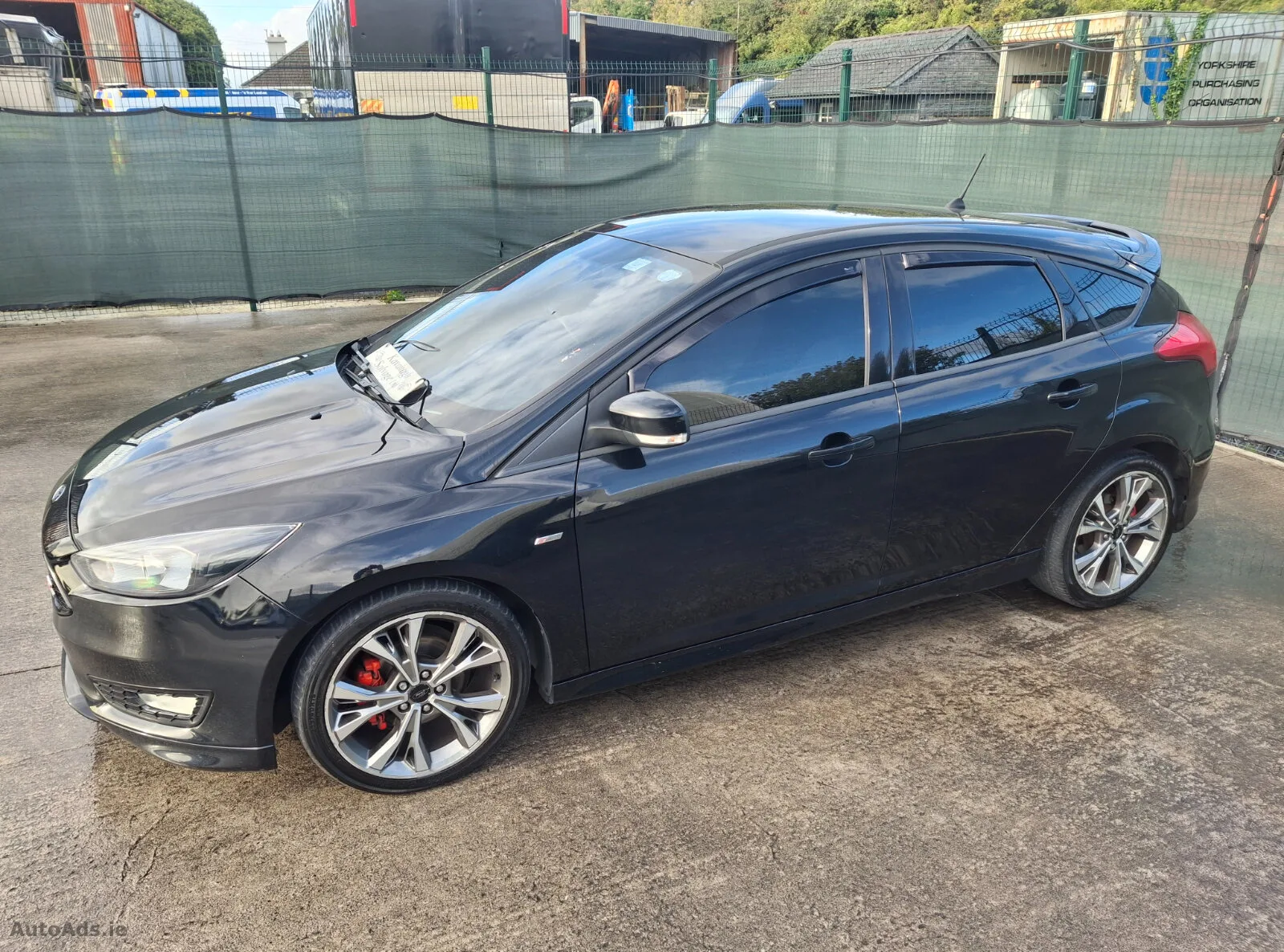 2017 Ford Focus – photo 2
