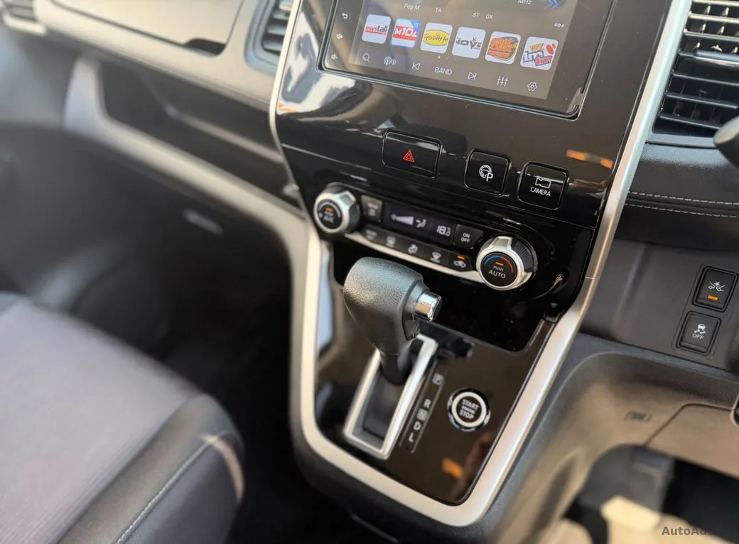 2016 Nissan Serena – photo 8