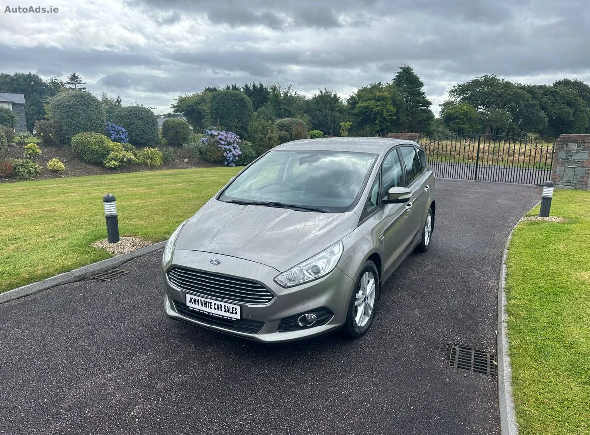 2017 Ford S-Max