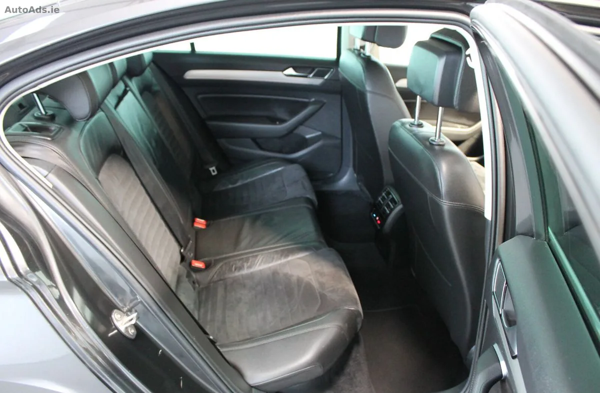2018 Volkswagen Passat – photo 14
