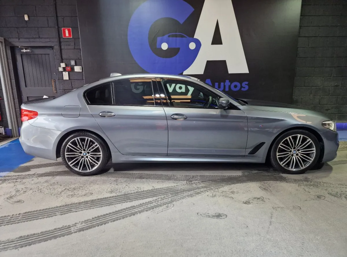 2018 BMW 5-Series – photo 11