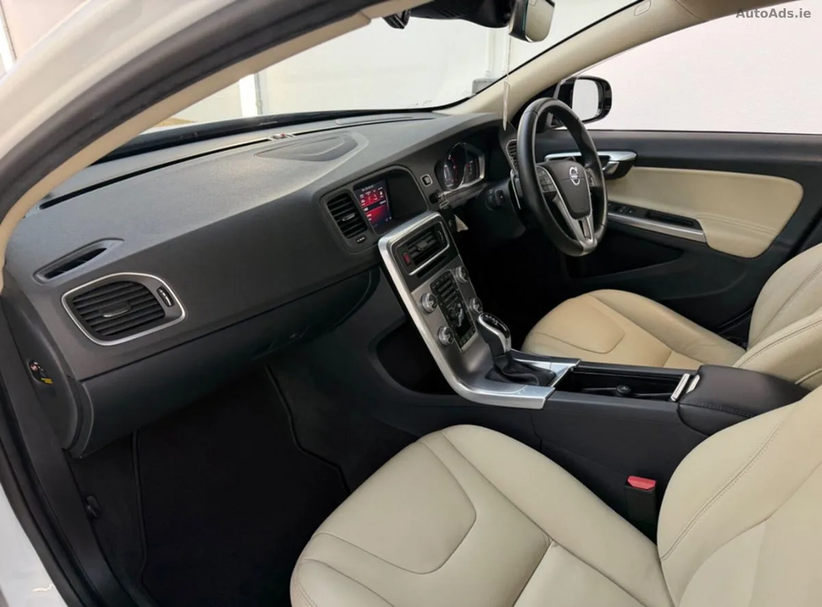 2017 Volvo V60 – photo 20