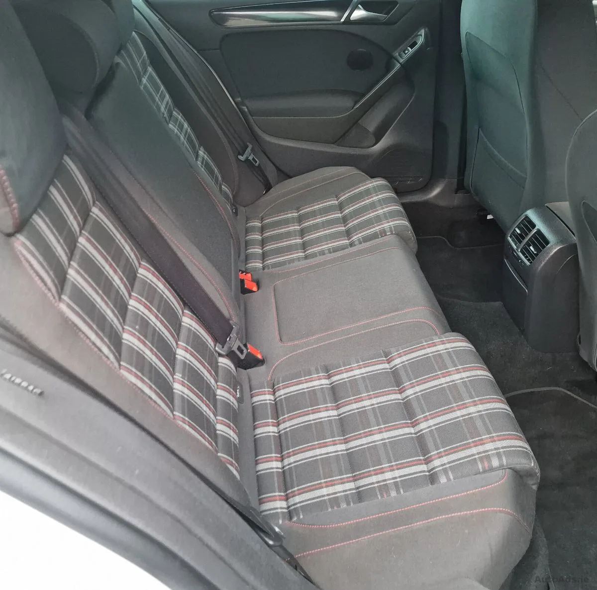 2012 Volkswagen Golf – photo 11