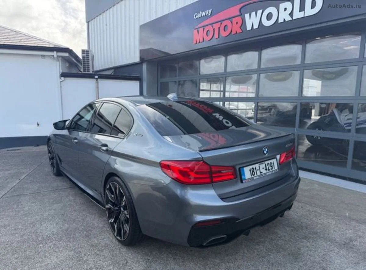 2018 BMW 5-Series – photo 2