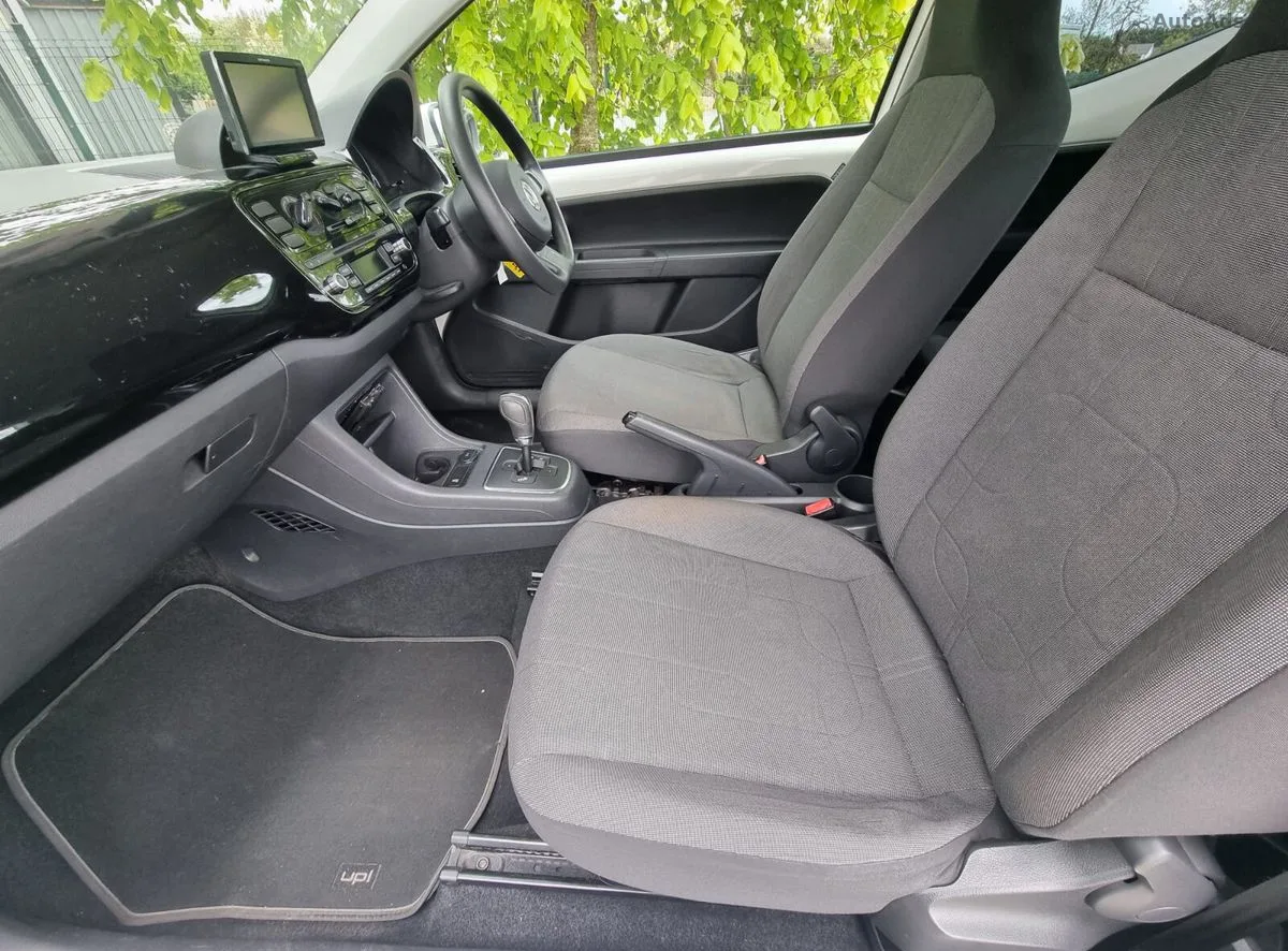 2014 Volkswagen up! – photo 15