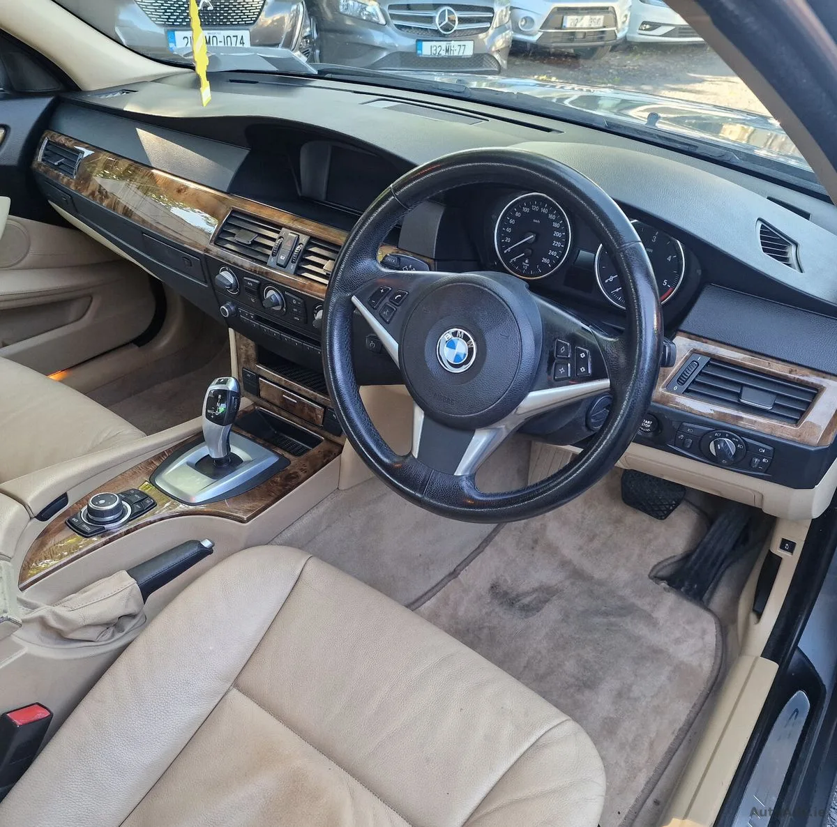 2010 BMW 5-Series – photo 13