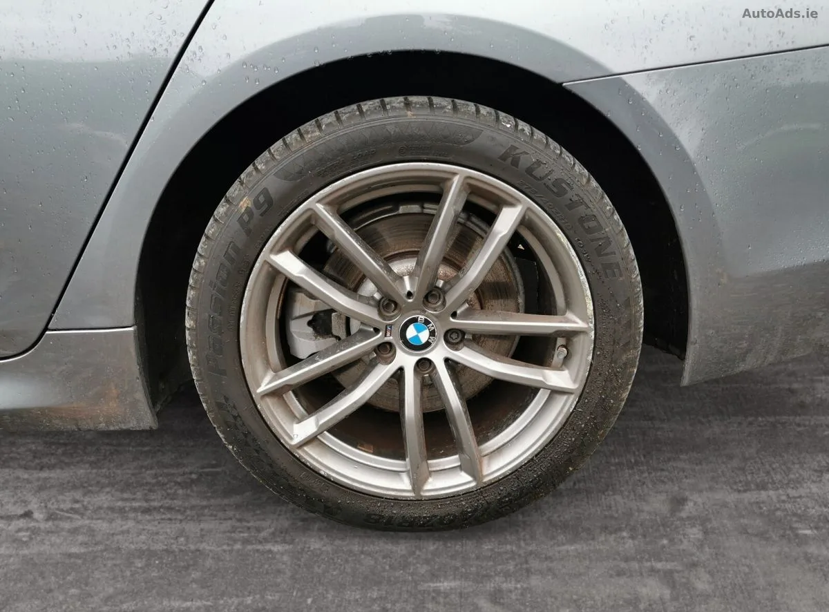 2019 BMW 5-Series – photo 11