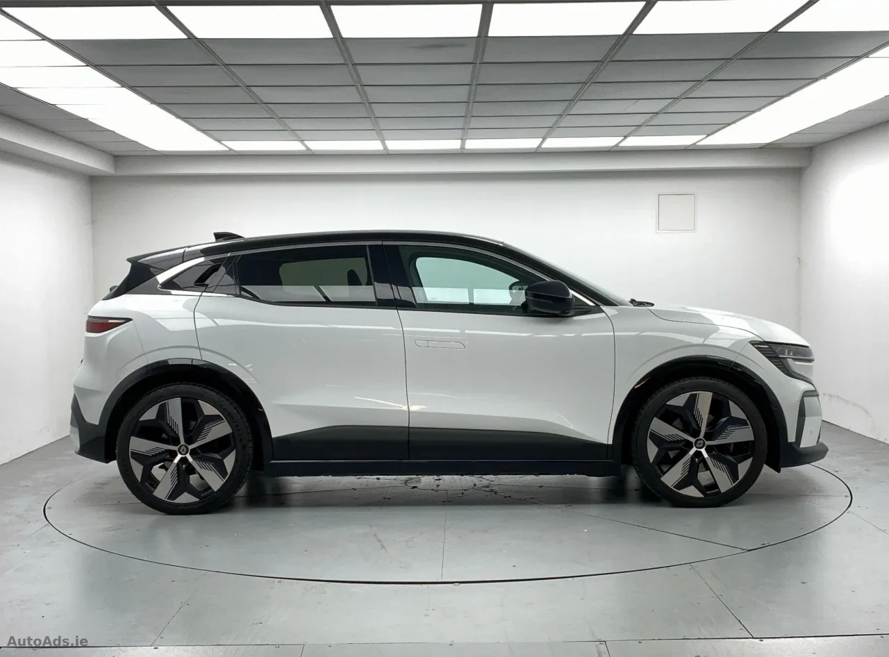 2023 Renault Megane E-Tech – photo 6