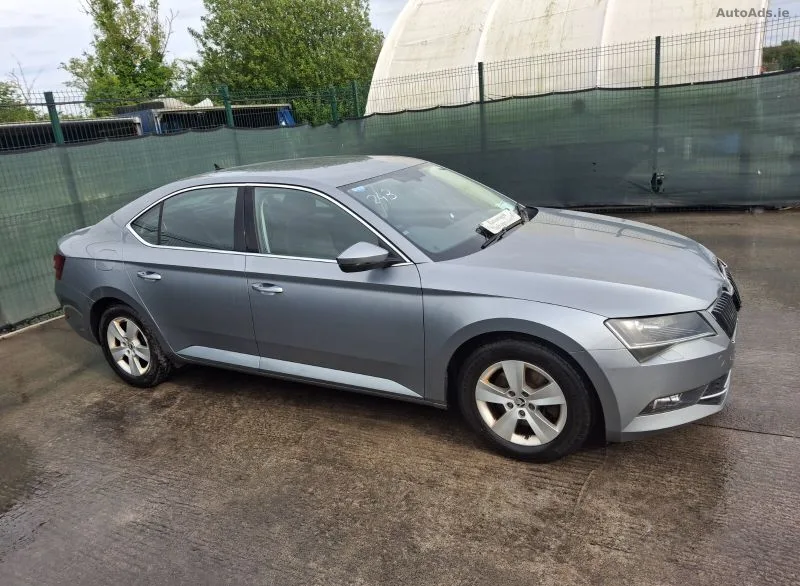 2018 SKODA Superb