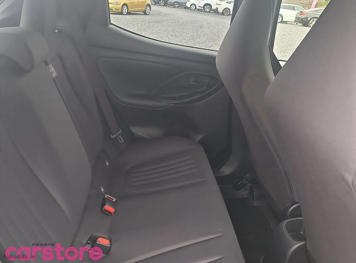 2022 Toyota Yaris – photo 13
