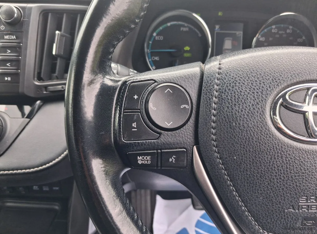 2017 Toyota RAV4 – photo 9