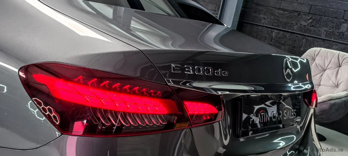2021 Mercedes-Benz E-Class – photo 13