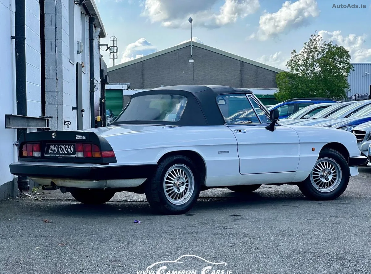 1989 Alfa Romeo Spider – photo 2