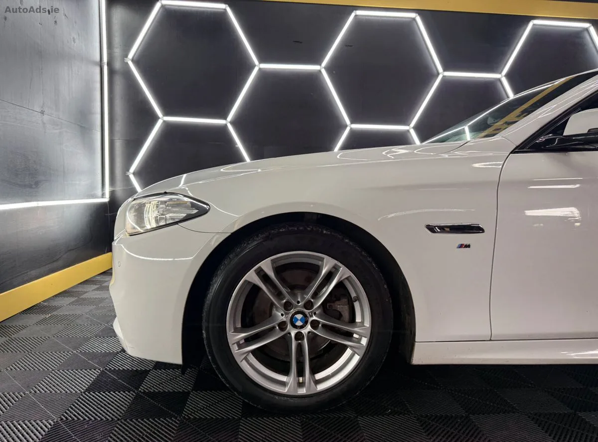 2015 BMW 5-Series – photo 16