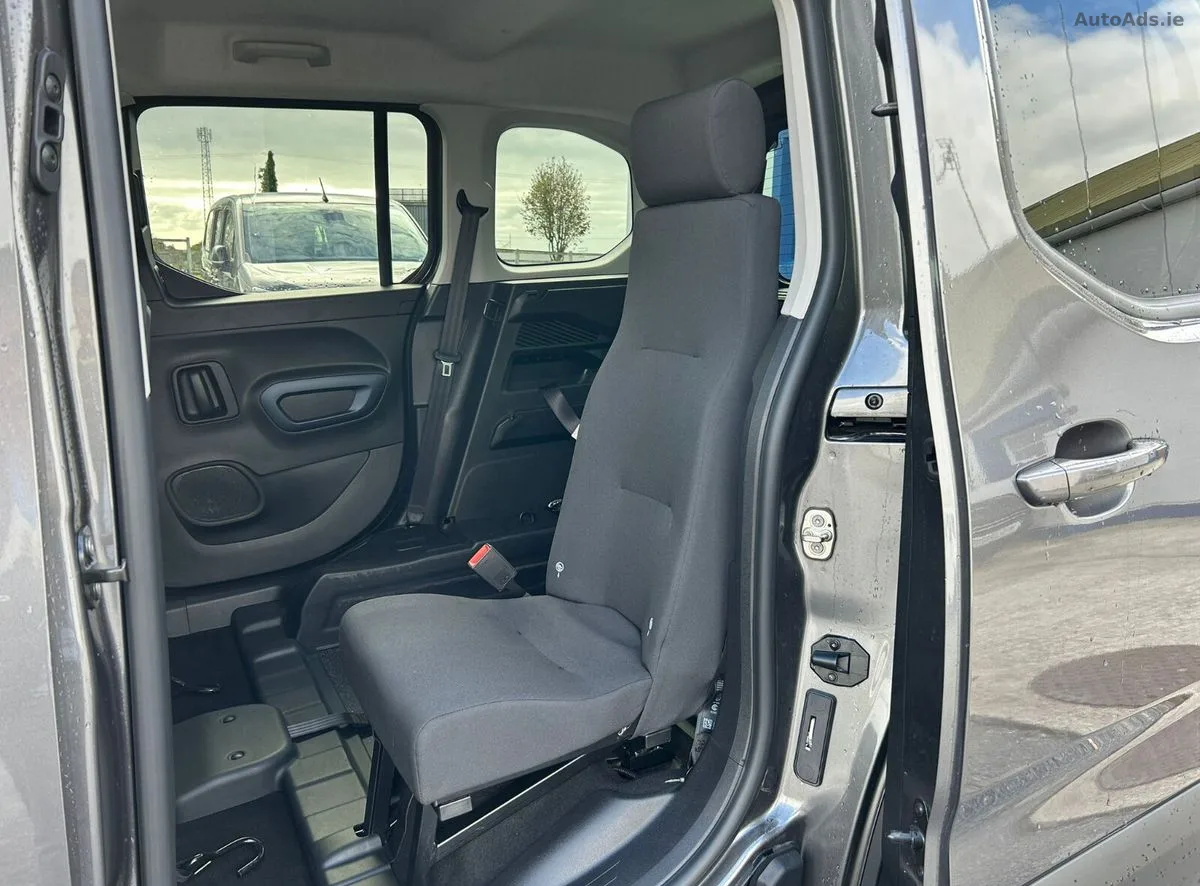 2021 Peugeot Rifter – photo 13