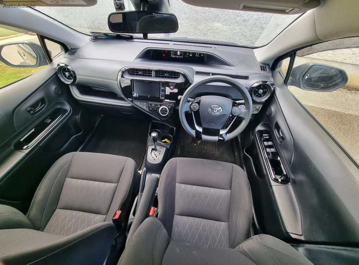 2019 Toyota Aqua – photo 14