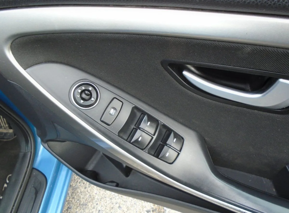 2012 Hyundai i30 – photo 12