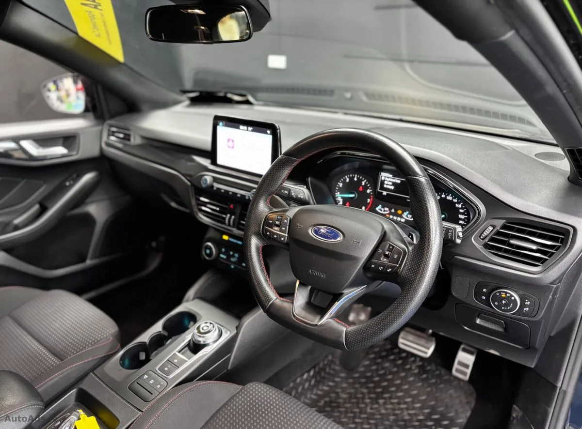 2020 Ford Focus – photo 17