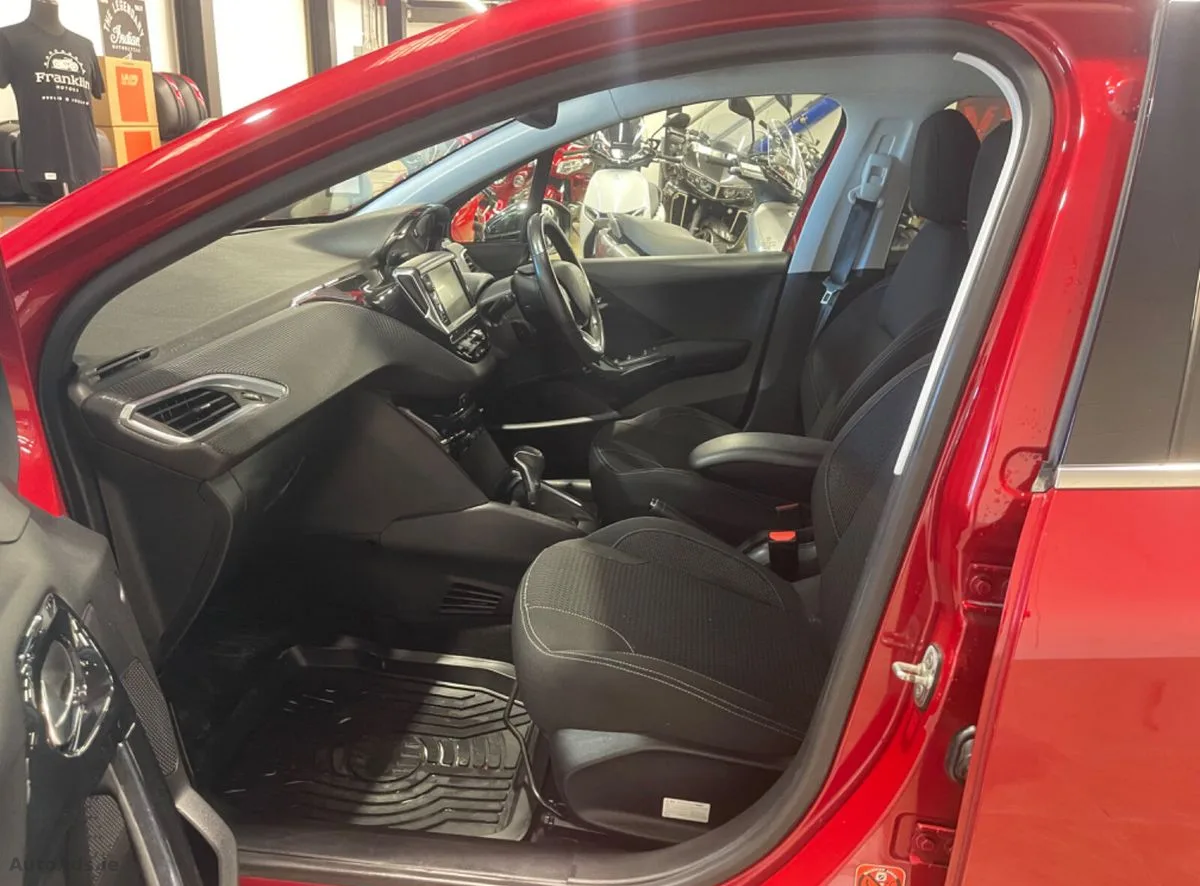 2017 Peugeot 208 – photo 11