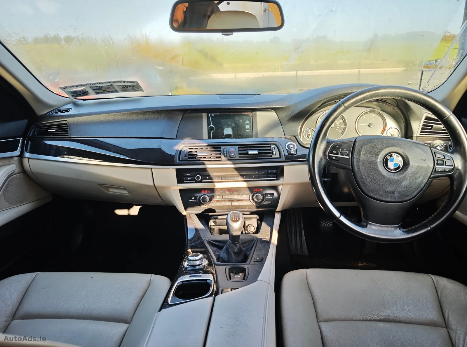 2011 BMW 5 Series – photo 8