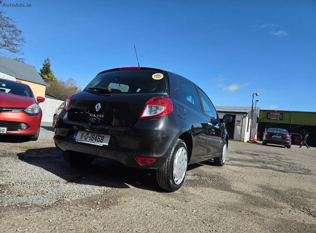 2011 Renault Clio – photo 3