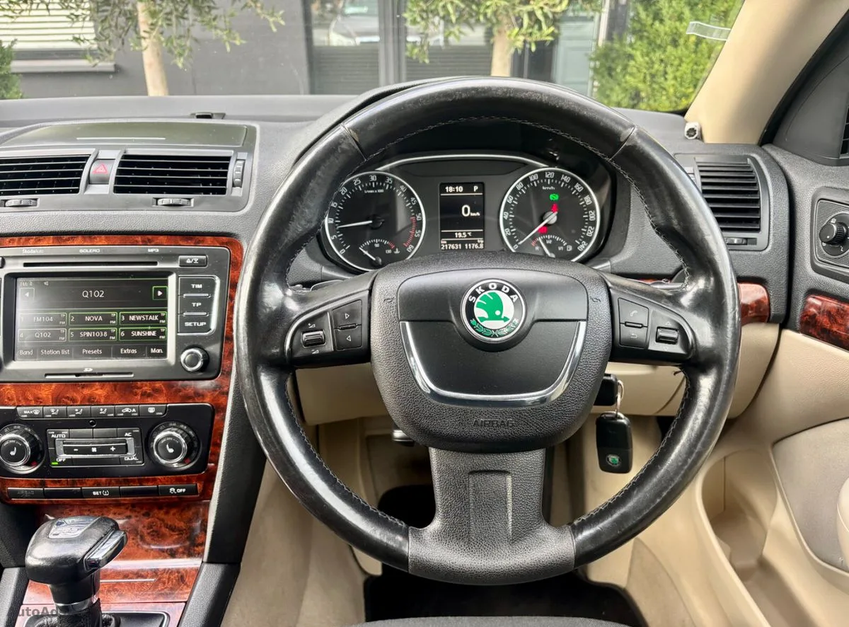 2011 Skoda Octavia – photo 17