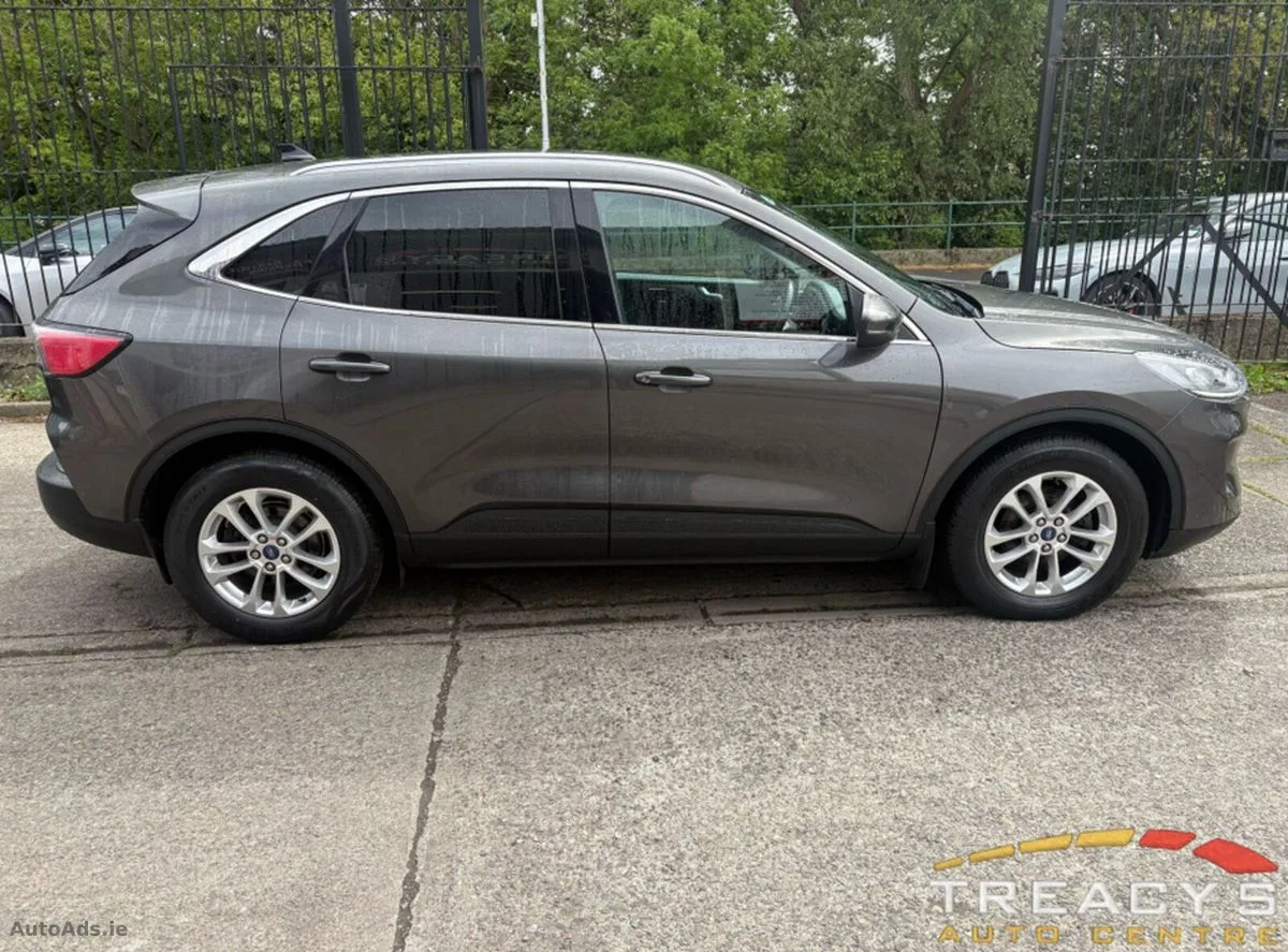 2020 Ford Kuga – photo 2