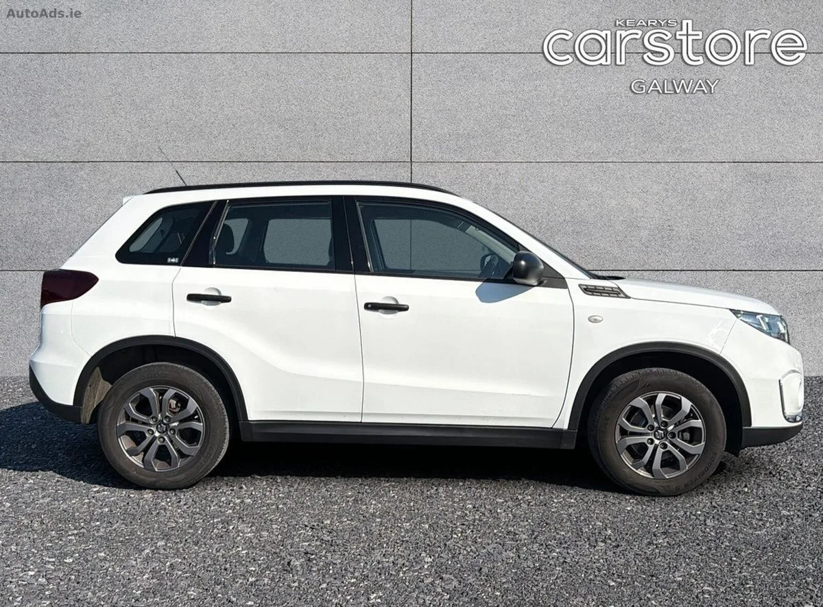 2023 Suzuki Vitara – photo 2