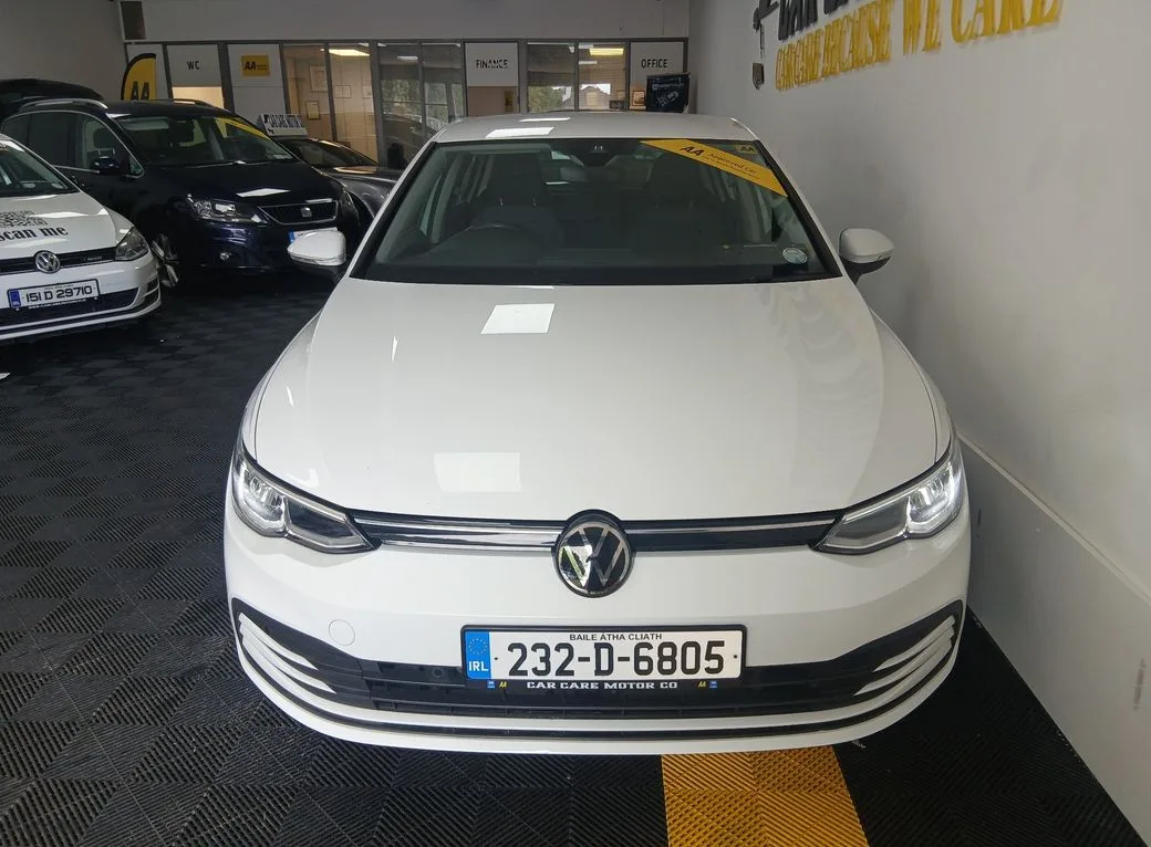 2023 Volkswagen Golf – photo 3