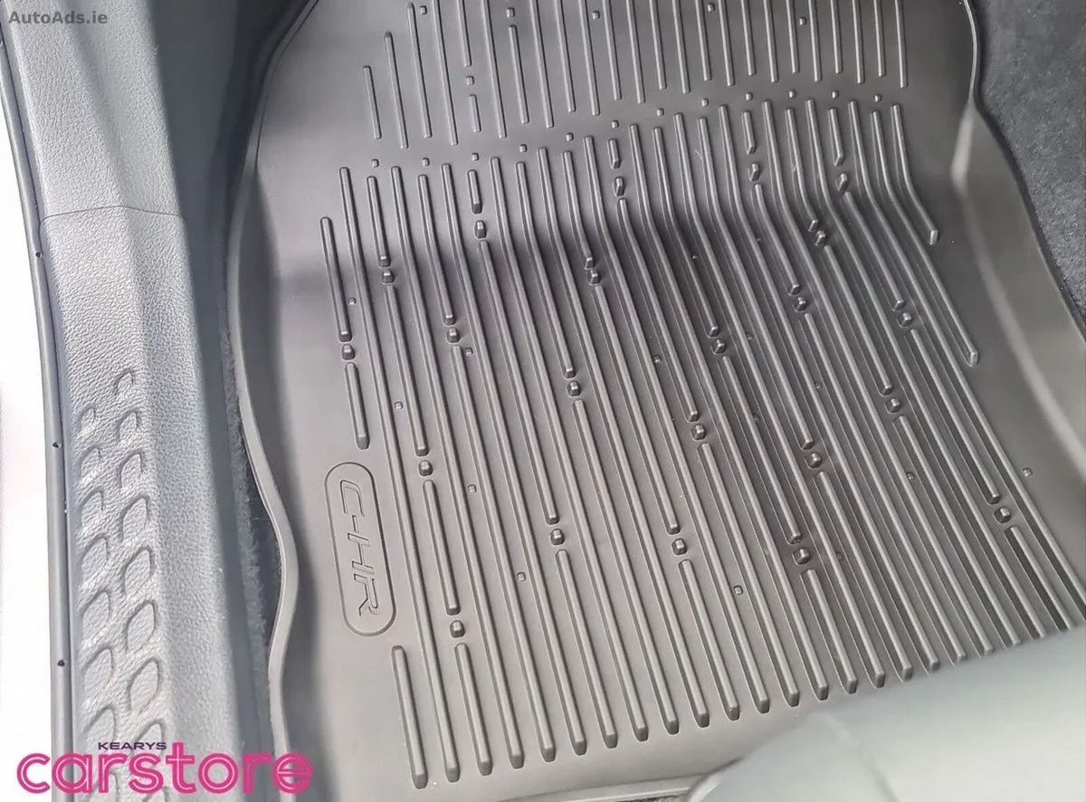 2020 Toyota C-HR – photo 16