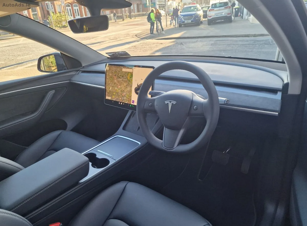 2024 Tesla Model Y – photo 6