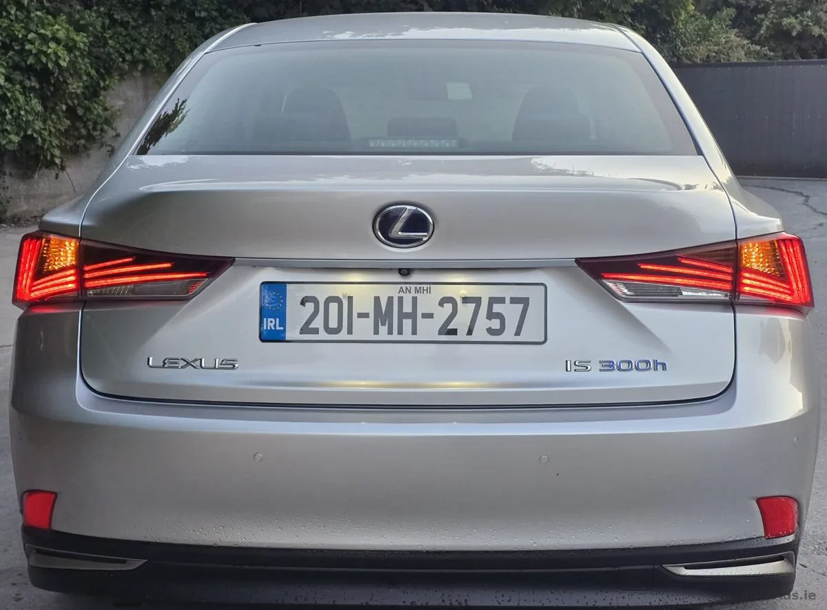 2020 Lexus IS – photo 7